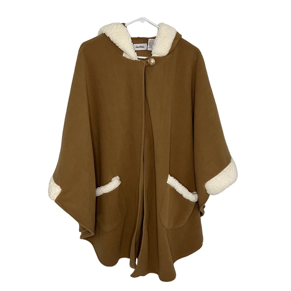 NWOT Le Moda Women’s Hooded Cape with Sleeves Color Camel One Size Fits Most